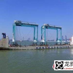 利勃海爾向瑞典交付3臺港口起重機(jī)